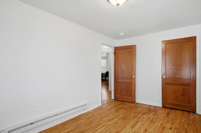 400 AUBURN LN, Columbia, MO 65203