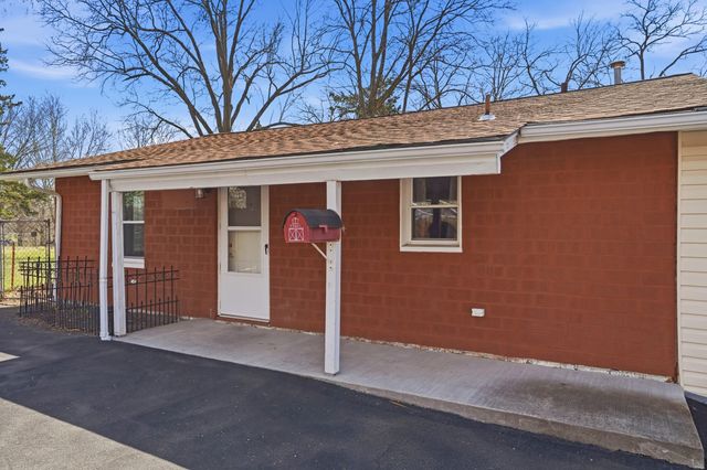 400 AUBURN LN, Columbia, MO 65203