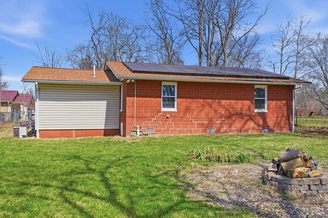 400 AUBURN LN, Columbia, MO 65203