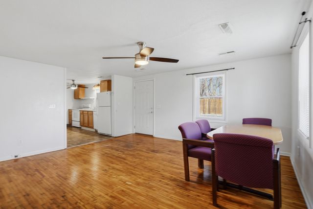 400 AUBURN LN, Columbia, MO 65203