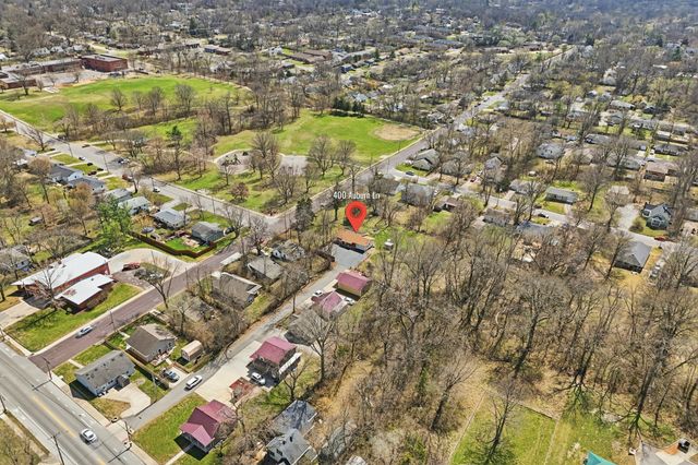 400 AUBURN LN, Columbia, MO 65203
