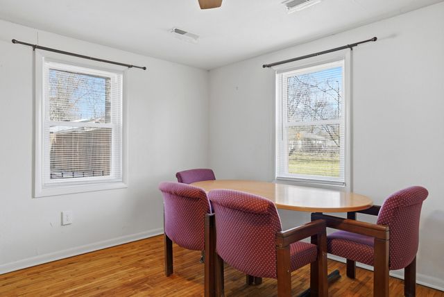 400 AUBURN LN, Columbia, MO 65203