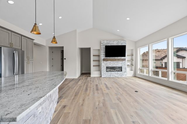 2285 Rock Valley Road, Grand Junction, CO 81507