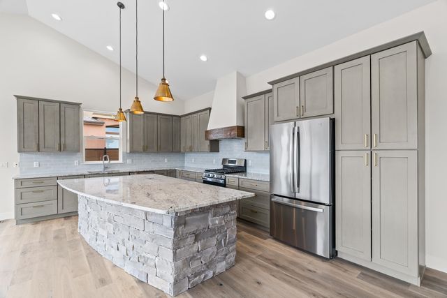 2285 Rock Valley Road, Grand Junction, CO 81507