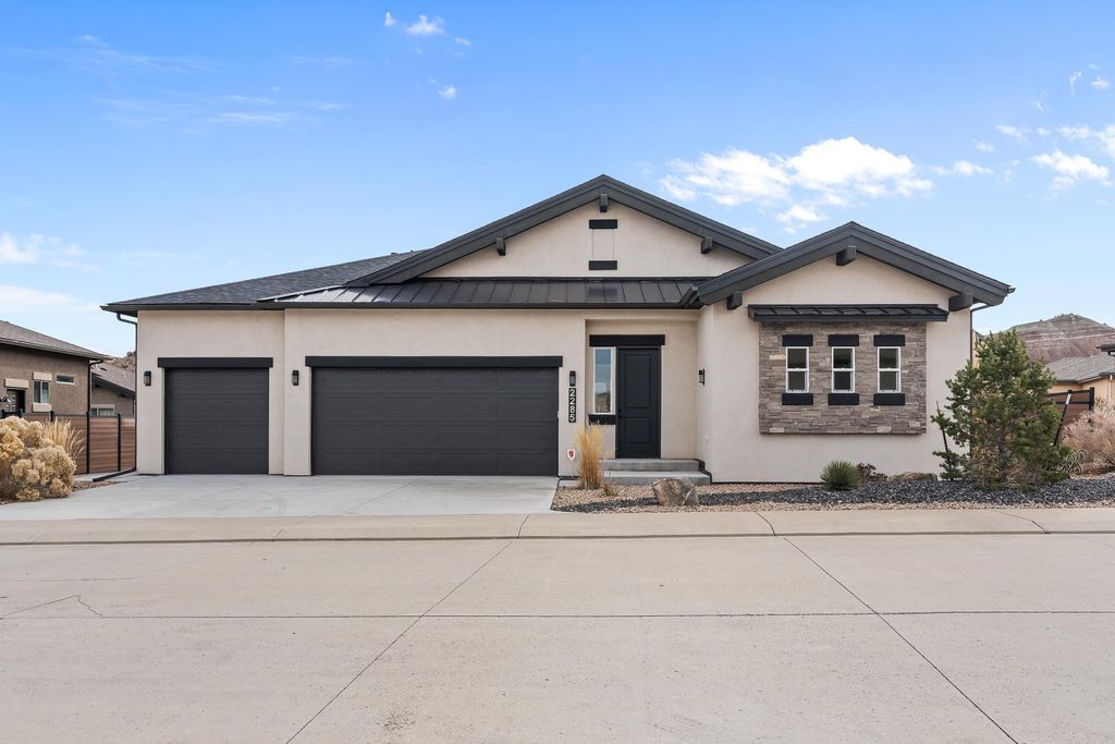 2285 Rock Valley Road, Grand Junction, CO 81507