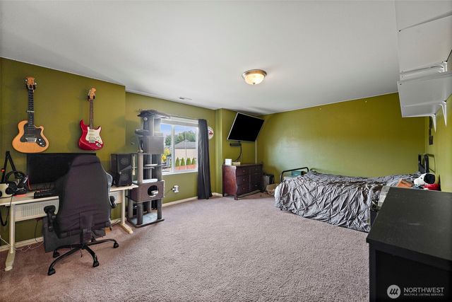722 Williams Street NW, Orting, WA 98360