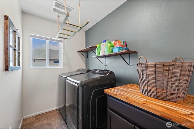 722 Williams Street NW, Orting, WA 98360