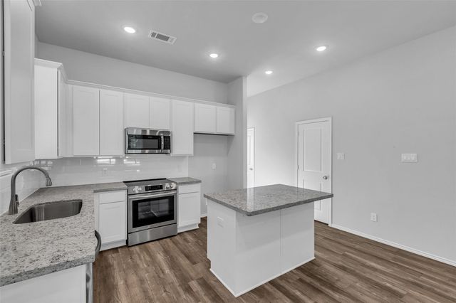 11966 Canal Street, Willis, TX 77318