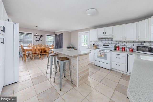 2841 PALERMO AVE, Vineland, NJ 08361