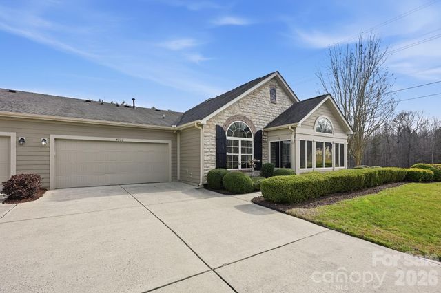 4737 Polo Gate Boulevard, Charlotte, NC 28216