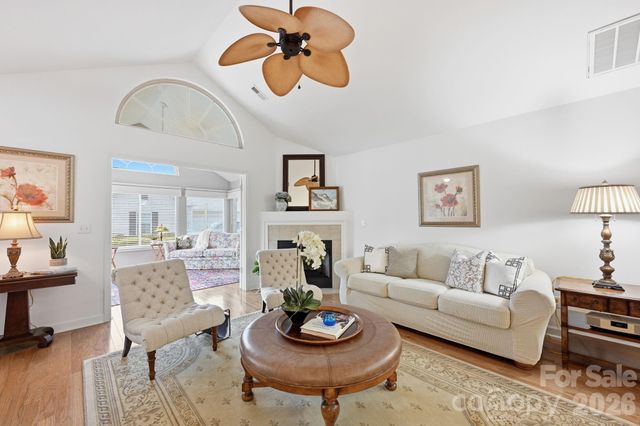 4737 Polo Gate Boulevard, Charlotte, NC 28216