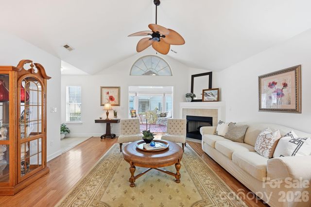 4737 Polo Gate Boulevard, Charlotte, NC 28216