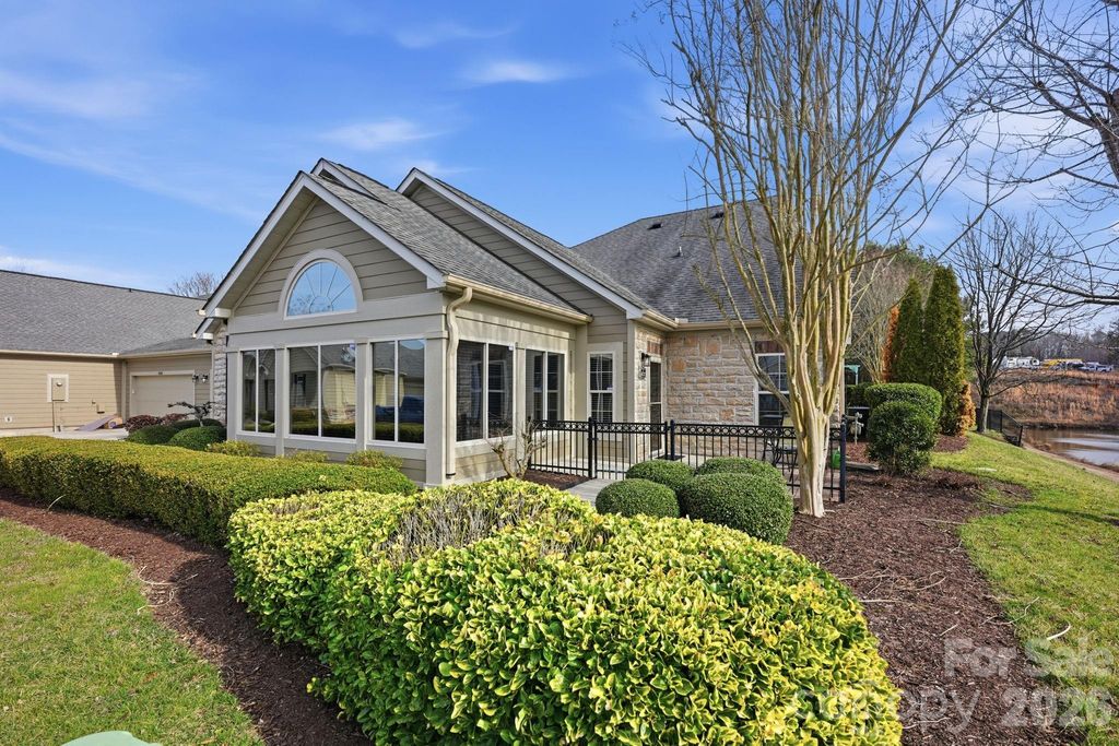 4737 Polo Gate Boulevard, Charlotte, NC 28216