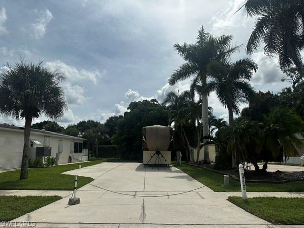 1279 Silver Lakes BLVD, NAPLES, FL 34114 — exterior