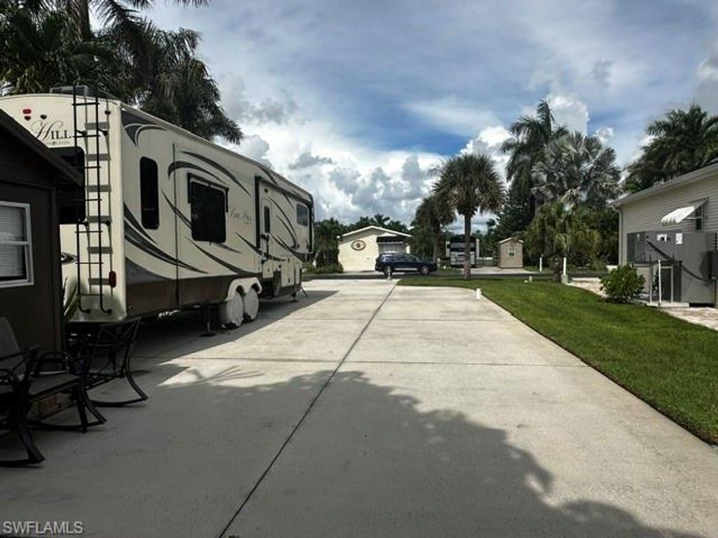 1279 Silver Lakes BLVD, NAPLES, FL 34114 — photo 5