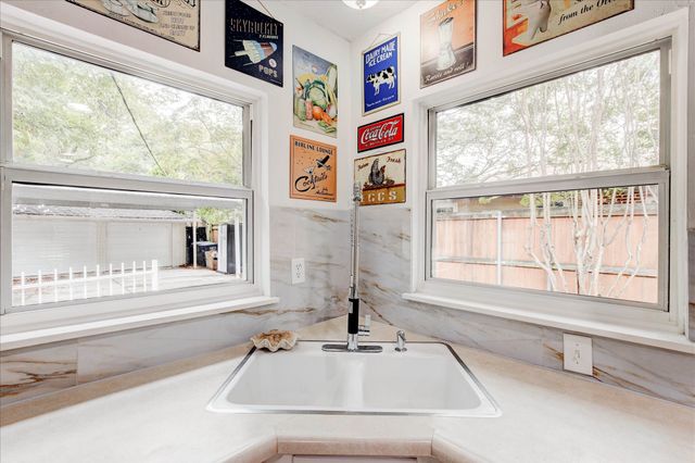 3727 W Biddison Street, Fort Worth, TX 76109