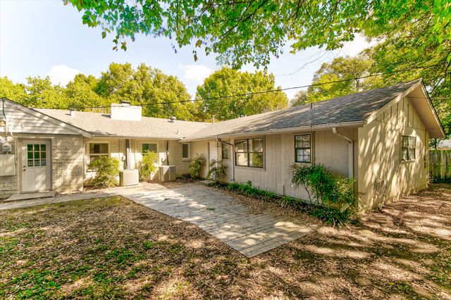 3727 W Biddison Street, Fort Worth, TX 76109