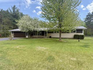 W13071 W BIGHORN AVENUE, Hancock, WI 54943