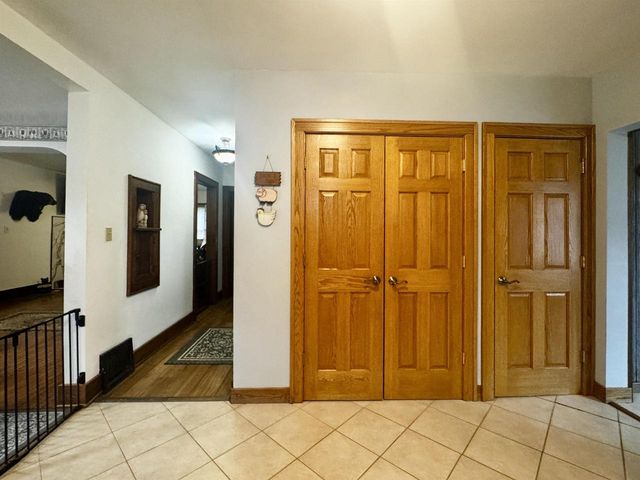 13890 STATE HWY 32, Mountain, WI 54149