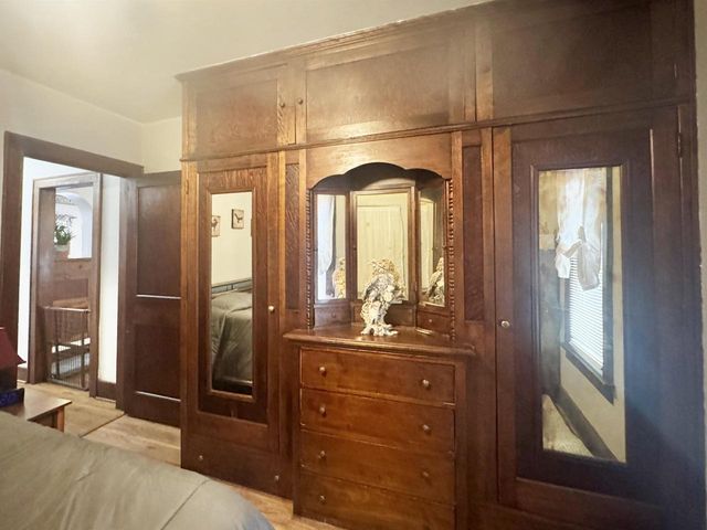 13890 STATE HWY 32, Mountain, WI 54149