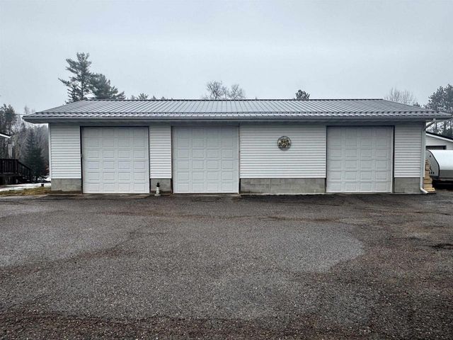 13890 STATE HWY 32, Mountain, WI 54149