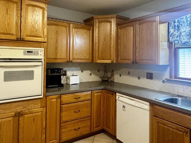 13890 STATE HWY 32, Mountain, WI 54149