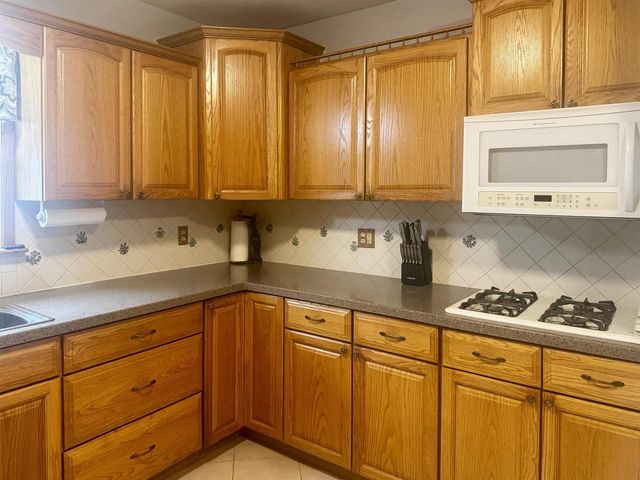 13890 STATE HWY 32, Mountain, WI 54149