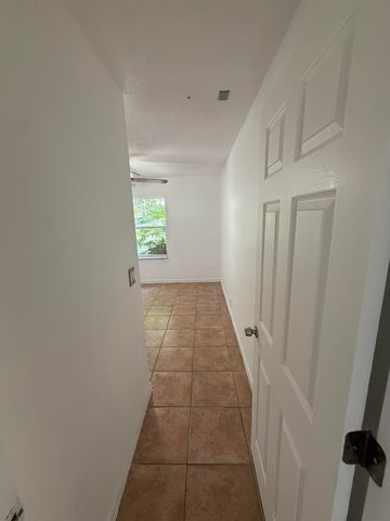 5329 Ogilvie Ln, St Augustine, FL 32086