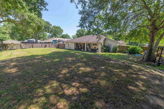 5329 Ogilvie Ln, St Augustine, FL 32086