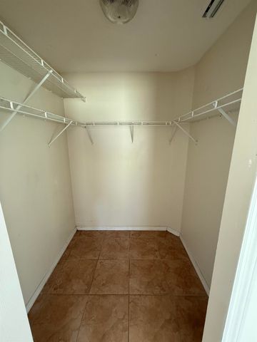 5329 Ogilvie Ln, St Augustine, FL 32086