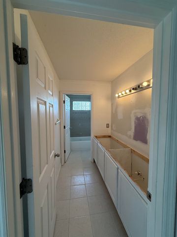 5329 Ogilvie Ln, St Augustine, FL 32086