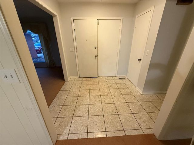 23 Oak Hill Road, Shawnee, OK 74804