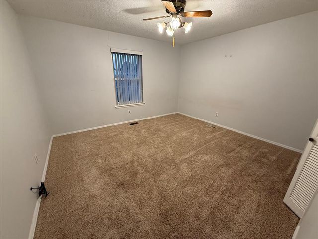 23 Oak Hill Road, Shawnee, OK 74804