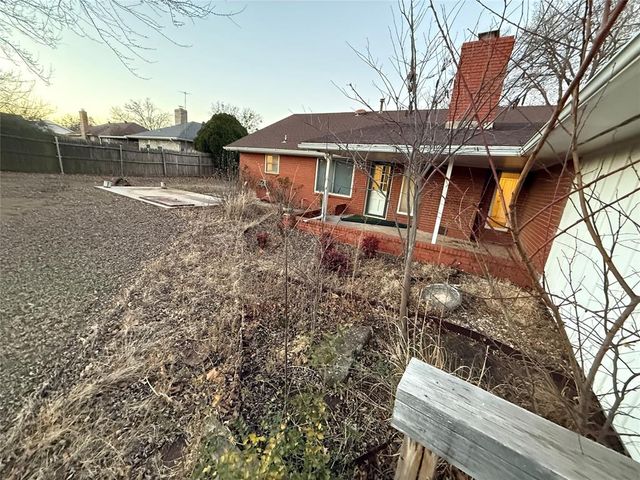 23 Oak Hill Road, Shawnee, OK 74804