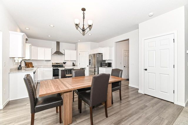 707 Ice Age COURT, Waterford, WI 53185
