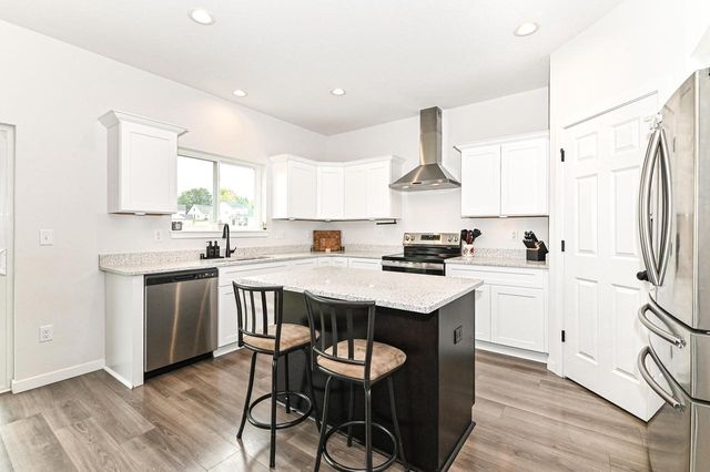707 Ice Age COURT, Waterford, WI 53185