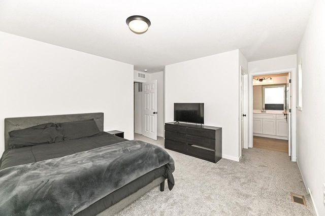 707 Ice Age COURT, Waterford, WI 53185