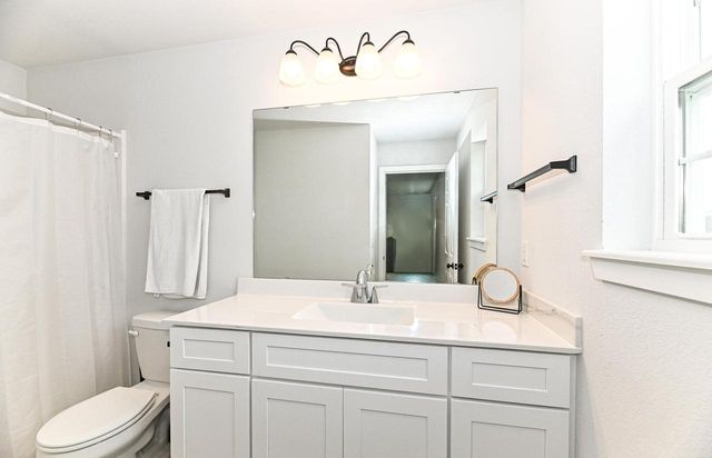 707 Ice Age COURT, Waterford, WI 53185