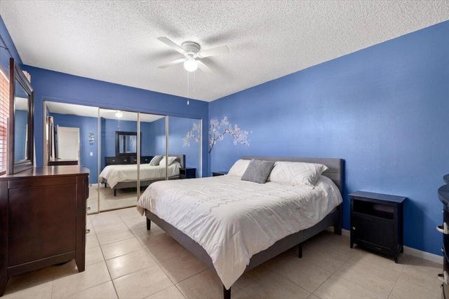 6351 Seven Springs Boulevard B, Greenacres, FL 33463