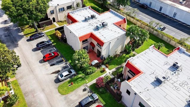 6351 Seven Springs Boulevard B, Greenacres, FL 33463