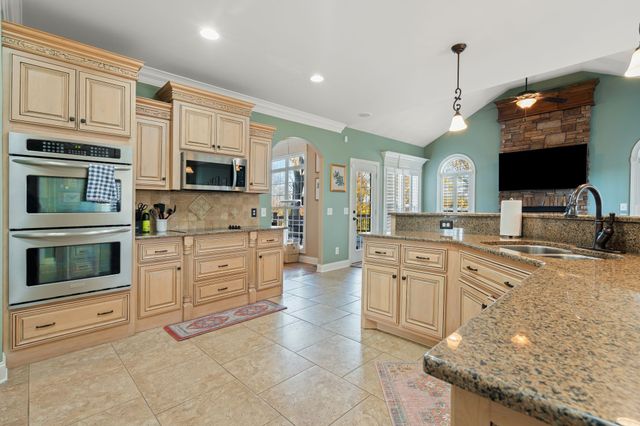 223 Hidden Harbour Dr, Mount Juliet, TN 37122