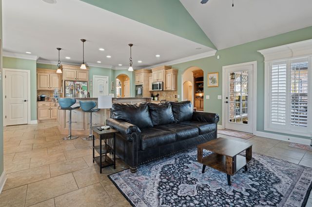 223 Hidden Harbour Dr, Mount Juliet, TN 37122