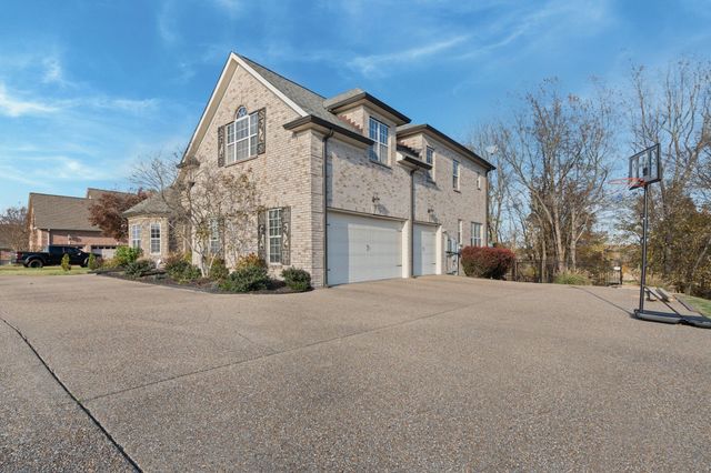 223 Hidden Harbour Dr, Mount Juliet, TN 37122