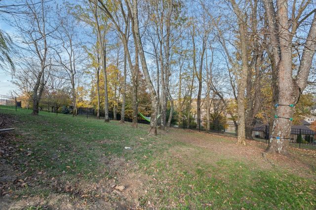 223 Hidden Harbour Dr, Mount Juliet, TN 37122