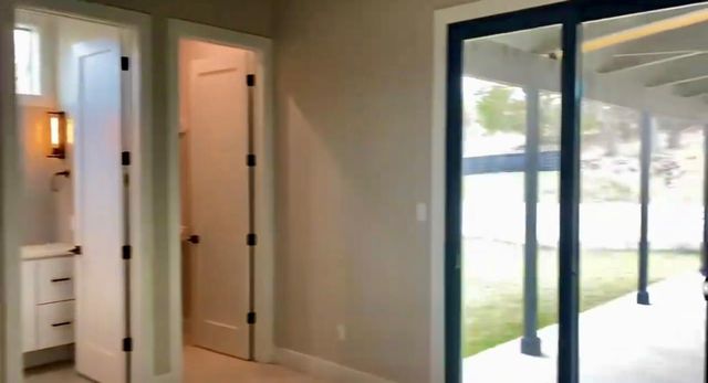 179 Shawnee TRL, Dripping Springs, TX 78620