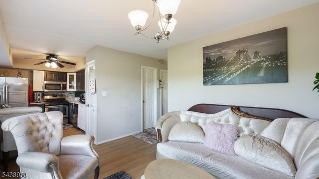 2 Park Ter, North Brunswick Twp., NJ 08902