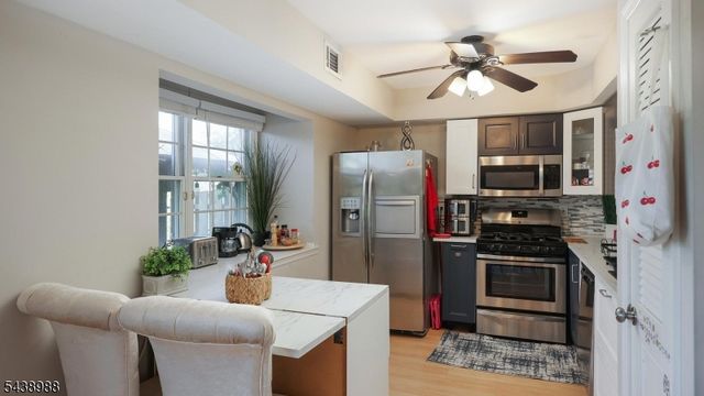 2 Park Ter, North Brunswick Twp., NJ 08902