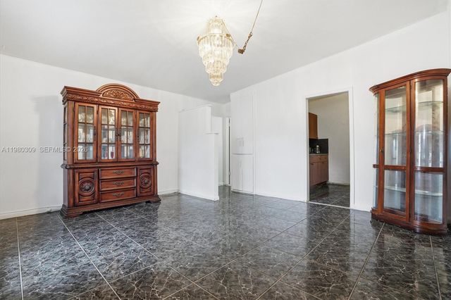 14250 NW 5th Ave, North Miami, FL 33168