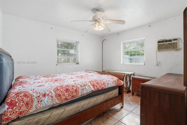 14250 NW 5th Ave, North Miami, FL 33168