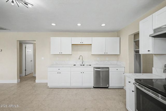 3602 W ALMERIA Road, Phoenix, AZ 85009